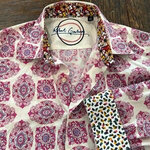 Robert Graham shirt - gently used - subtle summery colors!